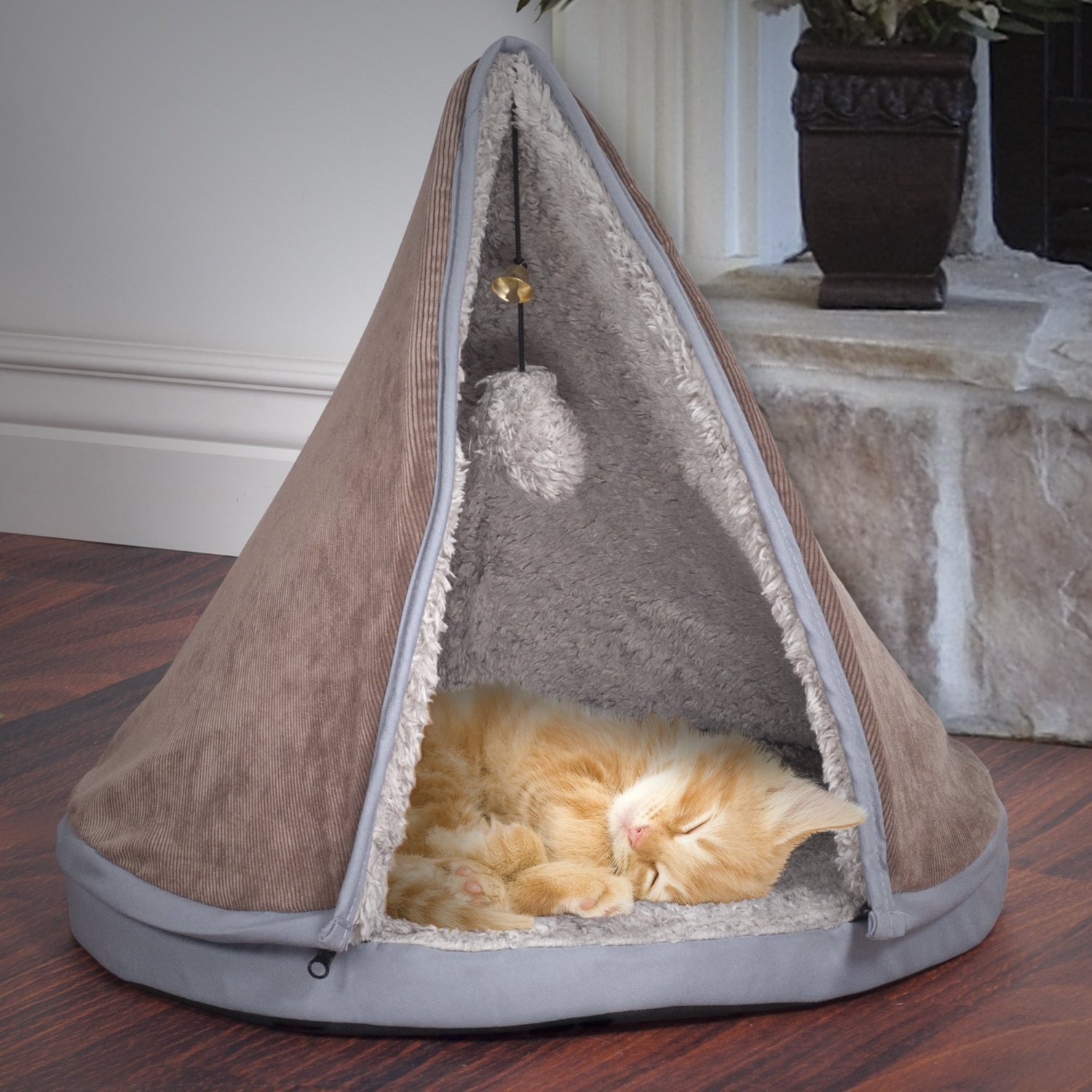 Holiday Gift Guide: PAW Sleep and Play Cat Bed with Removable Teepee Top | Animals Zone