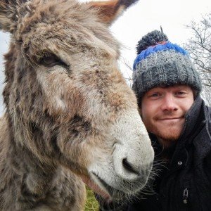 This Man Takes Hilarious Wildlife Selfies | Animals Zone