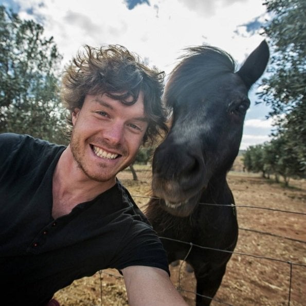 This guy mastered the art of animal selfies! | Animals Zone